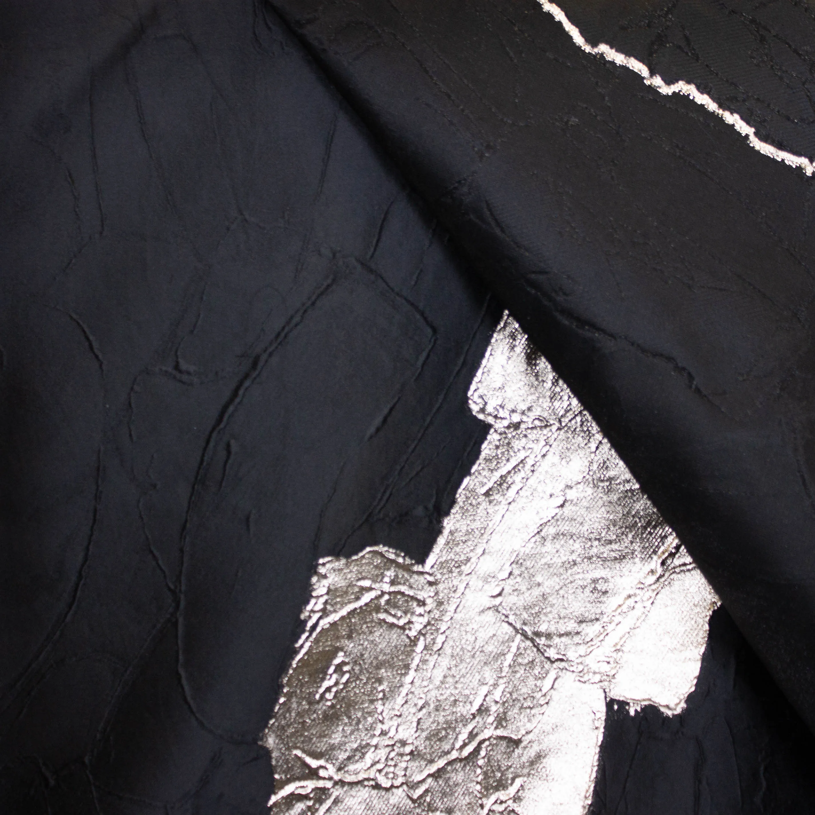 Jacquard zwart met gouden strook